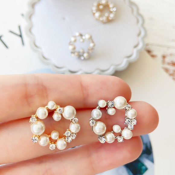 3/$35 Gold Pearl Circle Stud Earrings - Picture 5 of 6